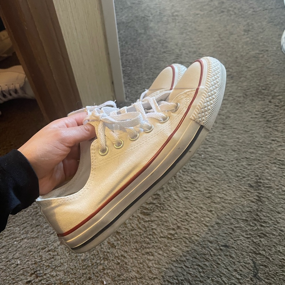 White low top converse